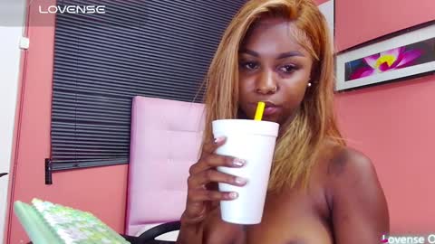 Snapshot of ebonyndsavage chatting on 1, 2, 2025 ebonyndsavage online show from 1, 2, 2025