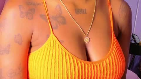 Snapshot of ebonyndsavage chatting on 18, 10, 2025 ebonyndsavage online show from 18, 10, 2025