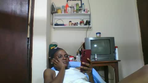 Snapshot of ebonyqueen4 chatting on 25, 10, 2025 JACKLINE online show from 25, 10, 2025