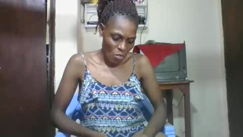 Snapshot of ebonyqueen4 chatting on 5, 11, 2025 JACKLINE online show from 5, 11, 2025