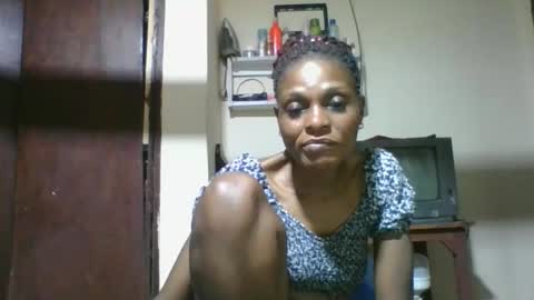 Snapshot of ebonyqueen4 chatting on 12, 11, 2025 JACKLINE online show from 12, 11, 2025