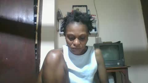 Snapshot of ebonyqueen4 chatting on 1, 12, 2025 JACKLINE online show from 1, 12, 2025