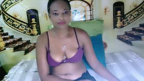 Snapshot of ebonyseductionz chatting on 10, 1, 2025 Zammy online show from 10, 1, 2025