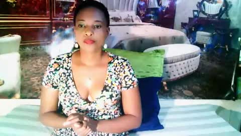 Snapshot of ebonyseductionz chatting on 12, 1, 2025 Zammy online show from 12, 1, 2025