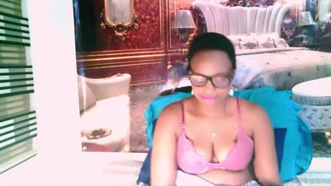 Snapshot of ebonyseductionz chatting on 15, 1, 2025 Zammy online show from 15, 1, 2025