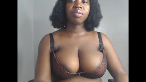 Snapshot of ebonyx_dripqueen chatting on 24, 11, 2025 Loveth online show from 24, 11, 2025