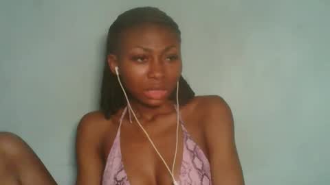 Snapshot of ebonyxxbabe chatting on 12, 10, 2025 ebonyxxbabe online show from 12, 10, 2025