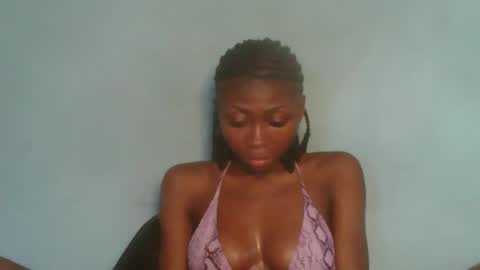 Snapshot of ebonyxxbabe chatting on 13, 10, 2025 ebonyxxbabe online show from 13, 10, 2025