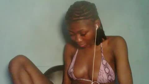 Snapshot of ebonyxxbabe chatting on 14, 10, 2025 ebonyxxbabe online show from 14, 10, 2025