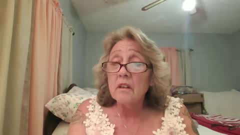 Lovebug1960 online show from 25, 3, 2026