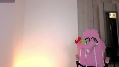 Snapshot of ecchi_sixxx chatting on 7, 11, 2025 Colette online show from 7, 11, 2025