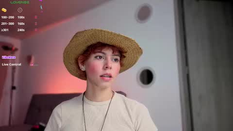 Snapshot of ecchi_sixxx chatting on 26, 11, 2025 Colette online show from 26, 11, 2025