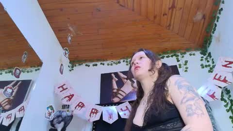 Snapshot of eda_bonne chatting on 27, 10, 2025 Edda online show from 27, 10, 2025