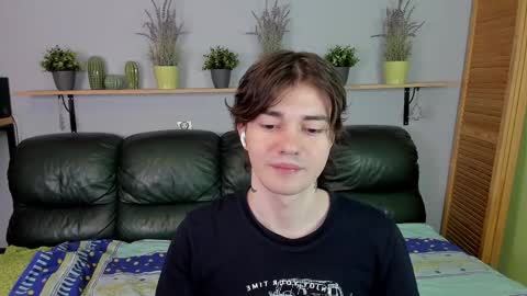 Snapshot of edgar_ray chatting on 19, 12, 2025 Edgar online show from 19, 12, 2025