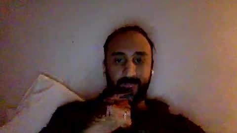 Snapshot of edgeuk1 chatting on 11, 11, 2025 edgeuk1 online show from 11, 11, 2025