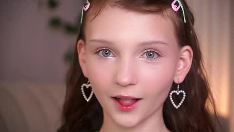 Lisa  online show from 1, 6, 2026