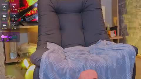Snapshot of edwardross_ chatting on 14, 7, 2026 Edward Ross online show from 14, 7, 2026