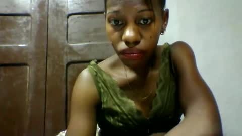 edwige770943 online show from 13, 5, 2026