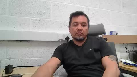 Snapshot of edwill13 chatting on 22, 4, 2026 EdM online show from 22, 4, 2026