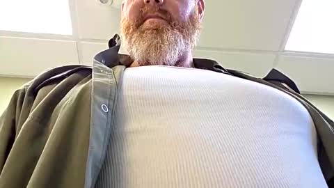 Snapshot of edyja chatting on 28, 10, 2025 Eddya online show from 28, 10, 2025