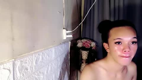 Snapshot of eeykamaliit chatting on 2, 12, 2024 Pia online show from 2, 12, 2024