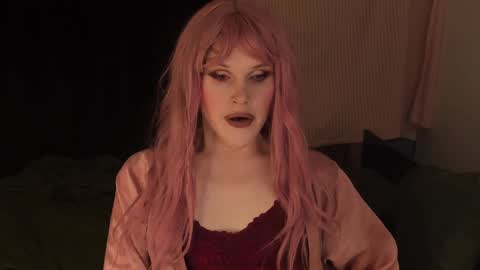 Snapshot of effiemur chatting on 2, 12, 2024 Effie Mur online show from 2, 12, 2024