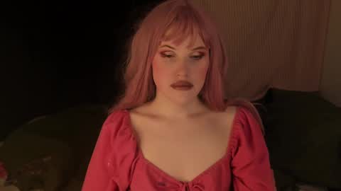 Snapshot of effiemur chatting on 6, 12, 2024 Effie Mur online show from 6, 12, 2024