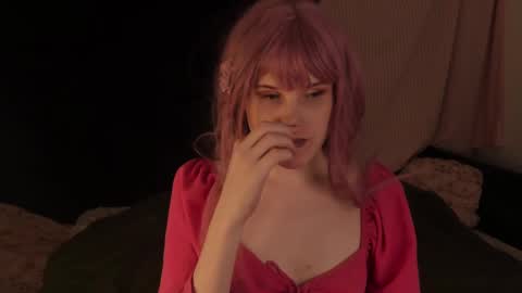 Snapshot of effiemur chatting on 3, 1, 2025 Effie Mur online show from 3, 1, 2025