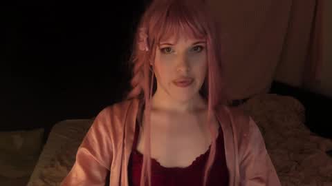 Snapshot of effiemur chatting on 8, 1, 2025 Effie Mur online show from 8, 1, 2025