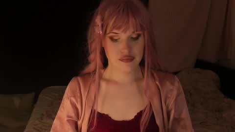 Snapshot of effiemur chatting on 8, 1, 2025 Effie Mur online show from 8, 1, 2025