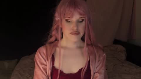 Snapshot of effiemur chatting on 8, 1, 2025 Effie Mur online show from 8, 1, 2025