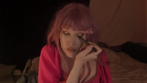 Snapshot of effiemur chatting on 2, 2, 2025 Effie Mur online show from 2, 2, 2025