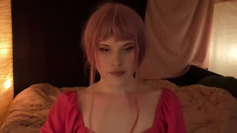 Snapshot of effiemur chatting on 1, 3, 2025 Effie Mur online show from 1, 3, 2025