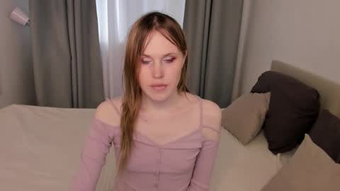 Snapshot of effiemur chatting on 20, 11, 2025 Effie Mur online show from 20, 11, 2025