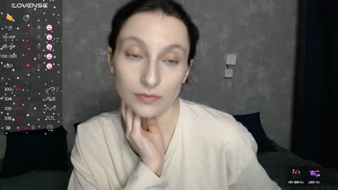 Snapshot of effy_gray chatting on 30, 12, 2024 Anna online show from 30, 12, 2024