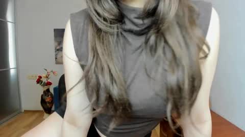 Snapshot of effy_royse chatting on 29, 5, 2026 Effy Royse online show from 29, 5, 2026
