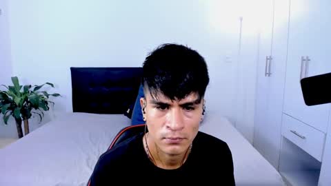 Snapshot of eiden_allenx1 chatting on 2, 1, 2025 eiden_allenx1 online show from 2, 1, 2025
