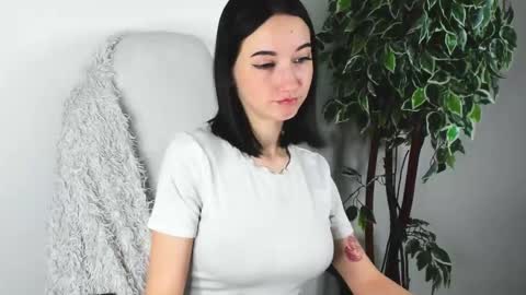 Snapshot of eileenmoores chatting on 1, 11, 2025 eileenmoores online show from 1, 11, 2025