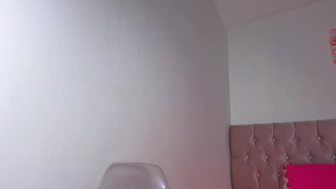 eimy__cute online show from 16, 9, 2025