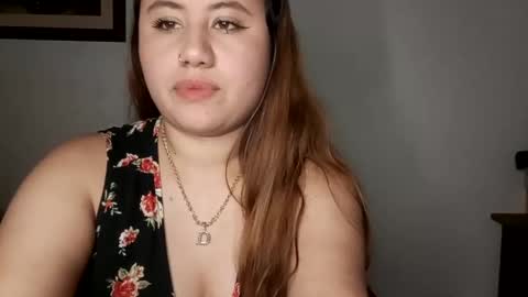 EIMY   MODEL INDEPENDENT online show from 15, 12, 2024