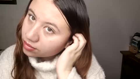 EIMY   MODEL INDEPENDENT online show from 24, 2, 2025