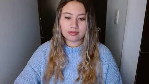 Snapshot of eimy_collin chatting on 8, 5, 2026 EIMY MODEL INDEPENDENT online show from 8, 5, 2026