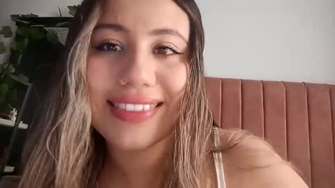 Snapshot of eimy_collin chatting on 7, 6, 2026 EIMY MODEL INDEPENDENT online show from 7, 6, 2026