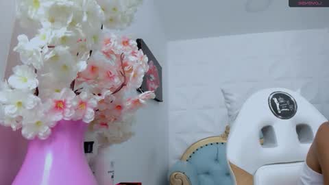 eimy online show from 4, 11, 2025