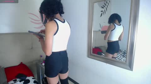 Snapshot of eimyflorian chatting on 16, 1, 2025 Eimyflorian online show from 16, 1, 2025