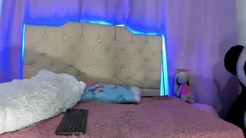 Snapshot of eimyy_rouse chatting on 1, 2, 2026 eimyy_rouse online show from 1, 2, 2026