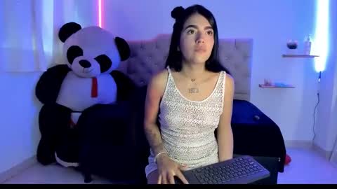 Snapshot of eimyy_rouse chatting on 13, 2, 2026 eimyy_rouse online show from 13, 2, 2026