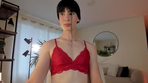 Einyel  online show from 24, 11, 2025