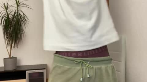 Eitan online show from 8, 12, 2024