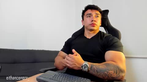 Snapshot of eithanconor1 chatting on 8, 11, 2025 EITHAN CONOR online show from 8, 11, 2025